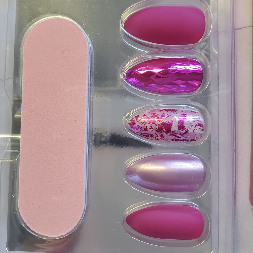 Luxe Makeup | Luxe Nail Set Glue On | Color: Purple | Size: Os