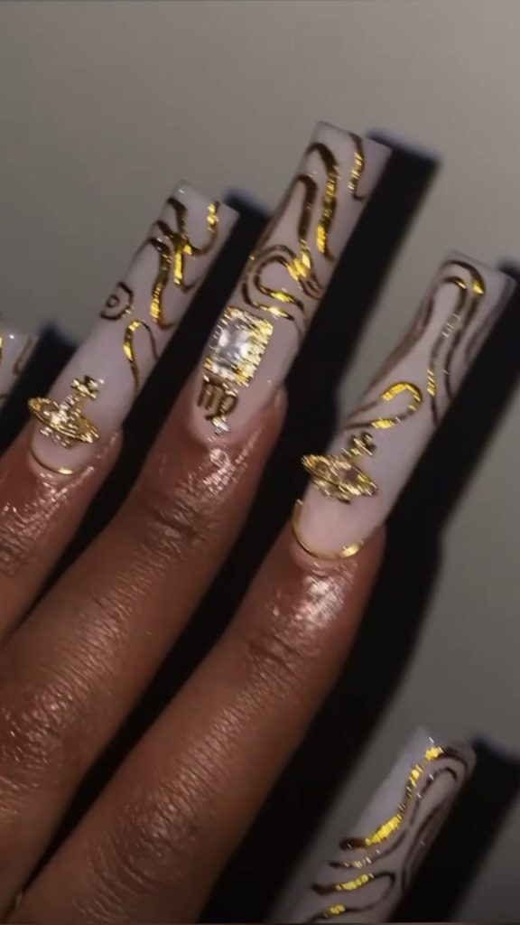 @danesharashaꨄ follow for more pins like this✨