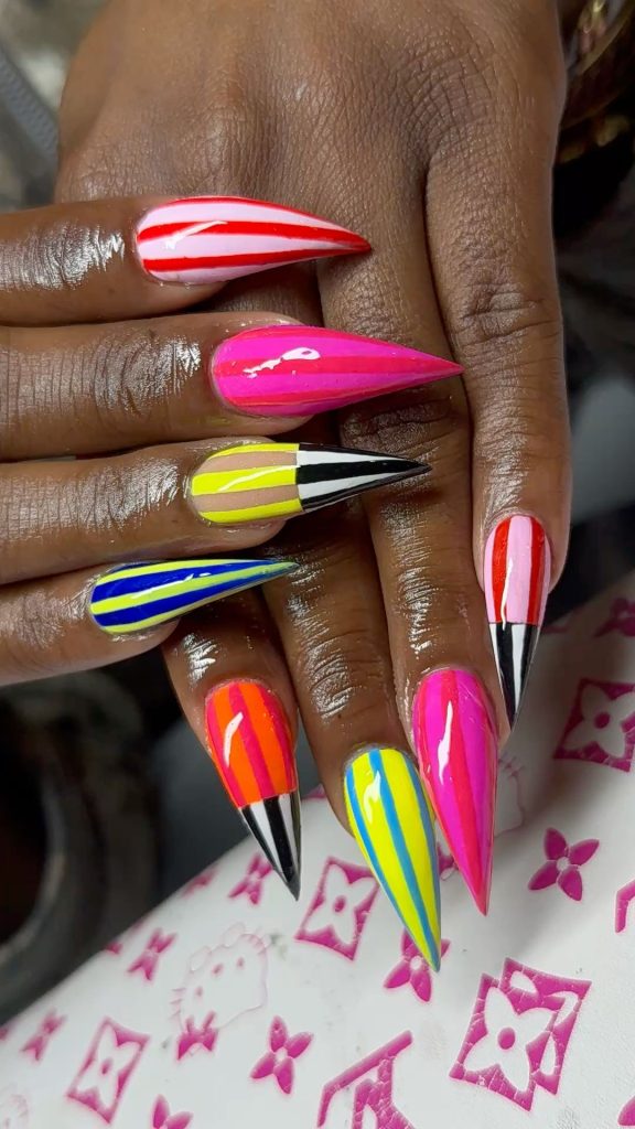 striped nails